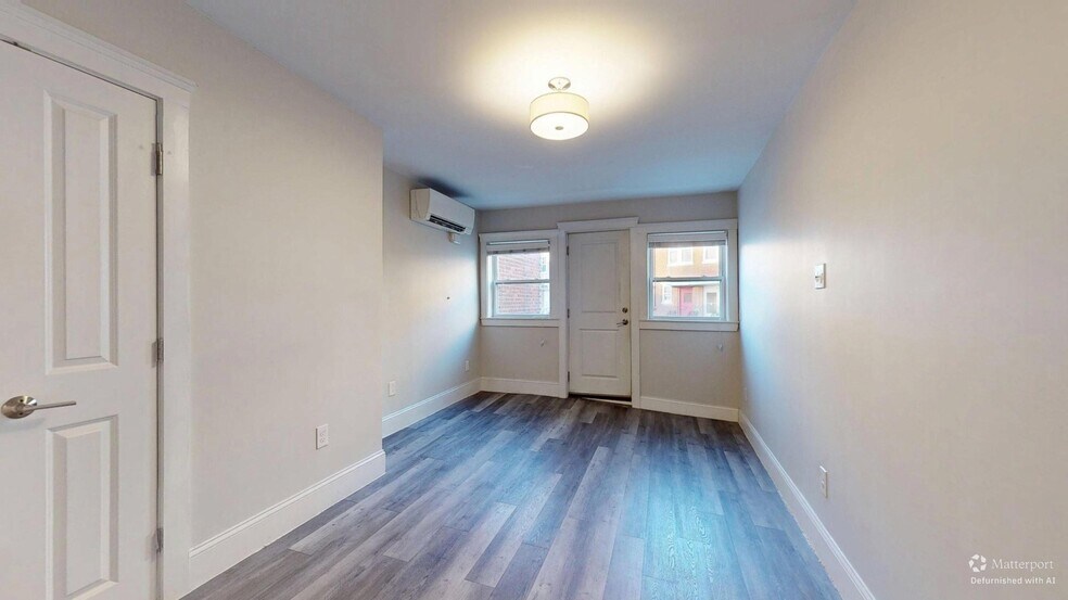 Building Photo - 108 Meridian St