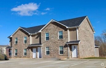 Building Photo - 2 Bedroom 1.5 Bath Townhome