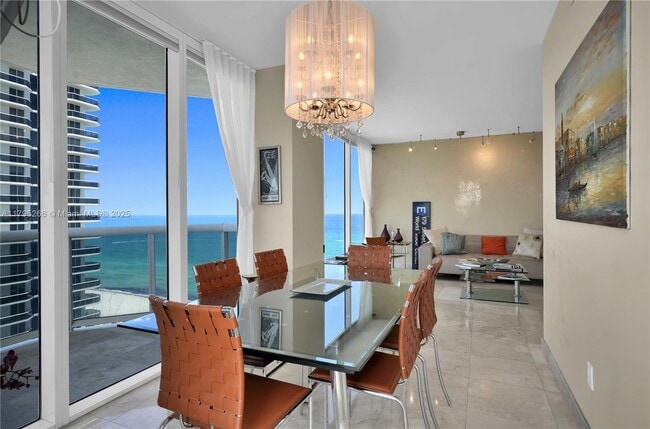 Building Photo - 4775 Collins Ave