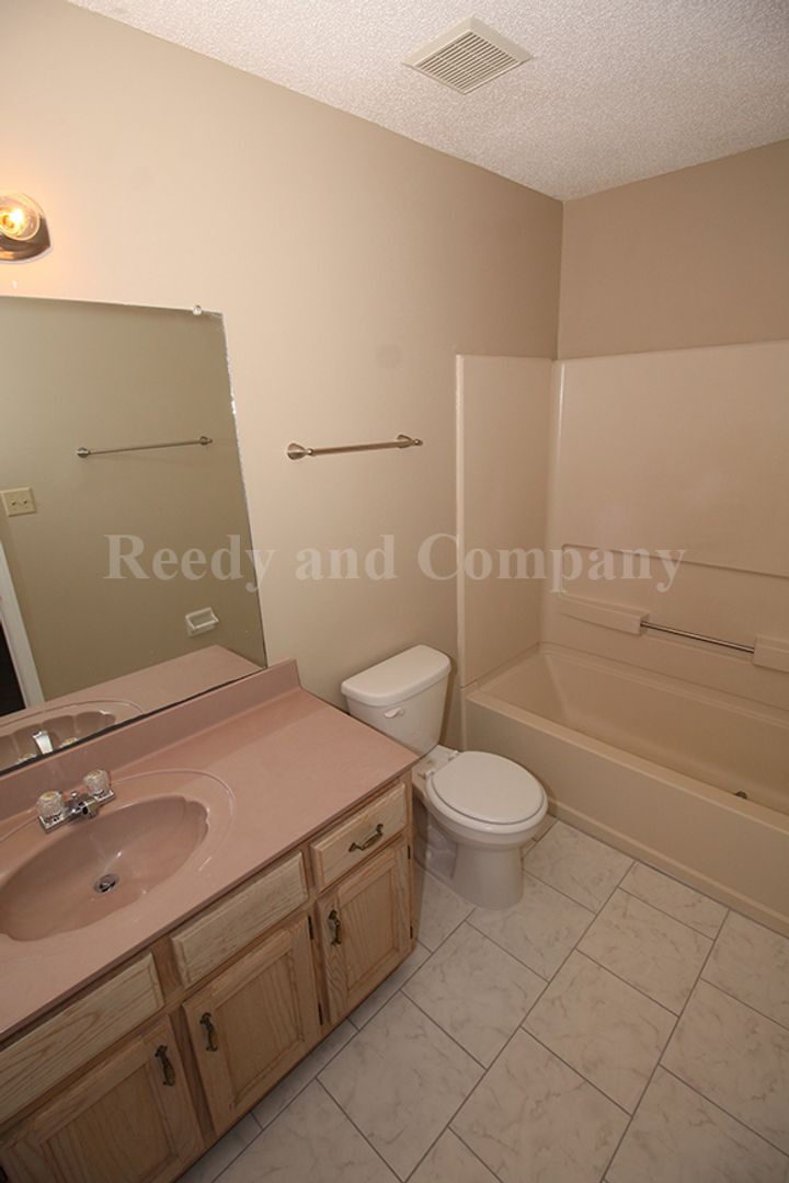Building Photo - 8349 Honey Dew Cove