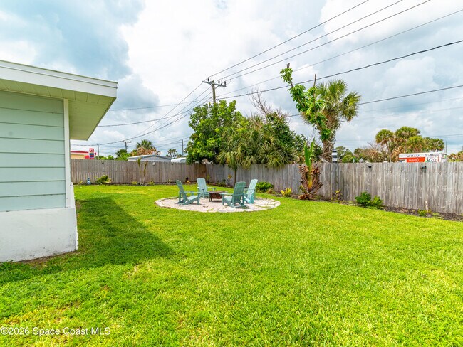 Building Photo - 135 Melaleuca Dr