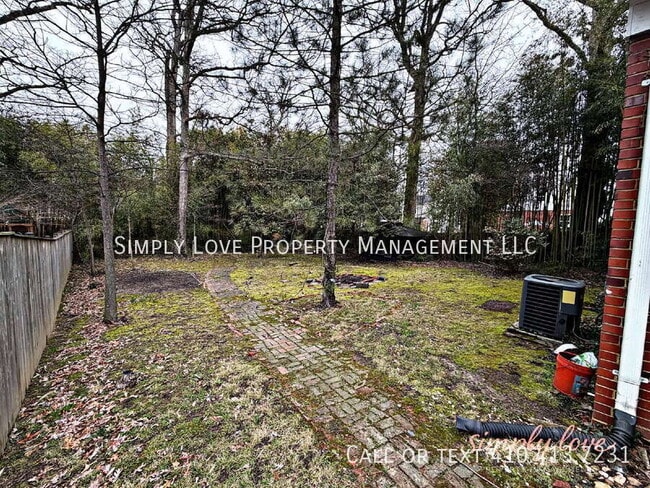 Building Photo - 4526 Albion Rd