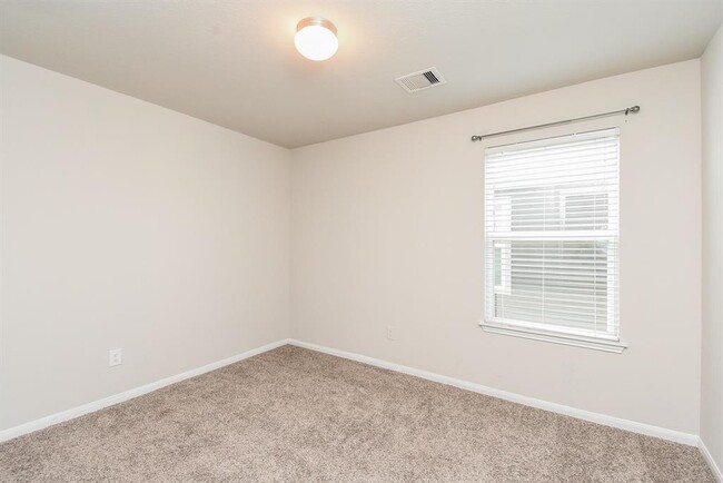 Building Photo - 2330 Honey Heights Ln