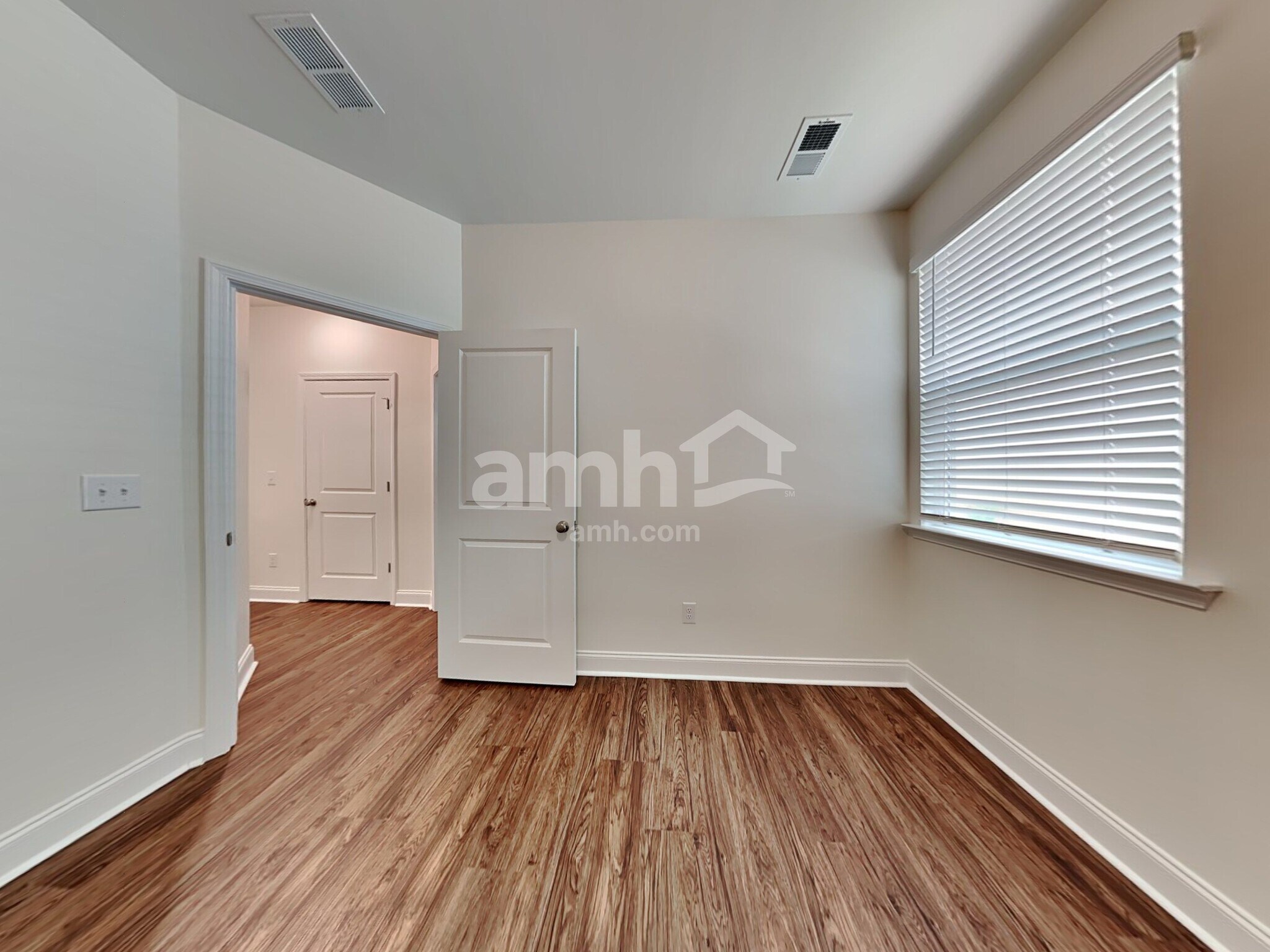 Building Photo - 322 Azore Way