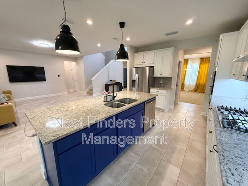 Building Photo - 676 Natureland Cir