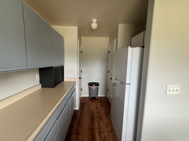 Building Photo - NEW LOWER RENT