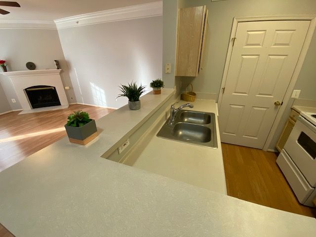 Building Photo - 1581 Spring Gate Dr