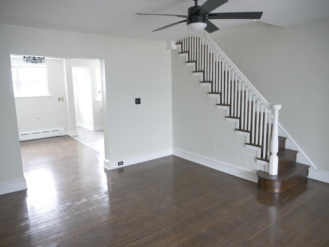 Building Photo - 7356 Garman St