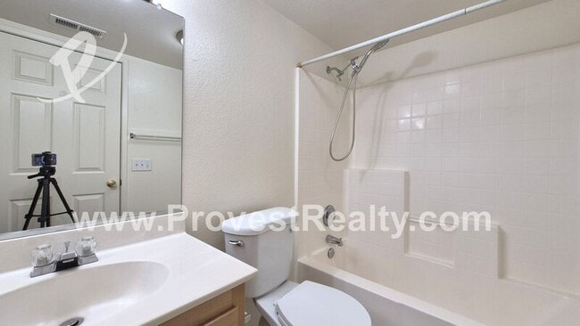 Building Photo - 13298 Spicewood Ct