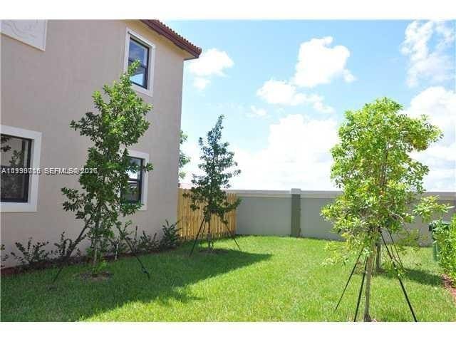 Building Photo - 580 NE 33rd Terrace