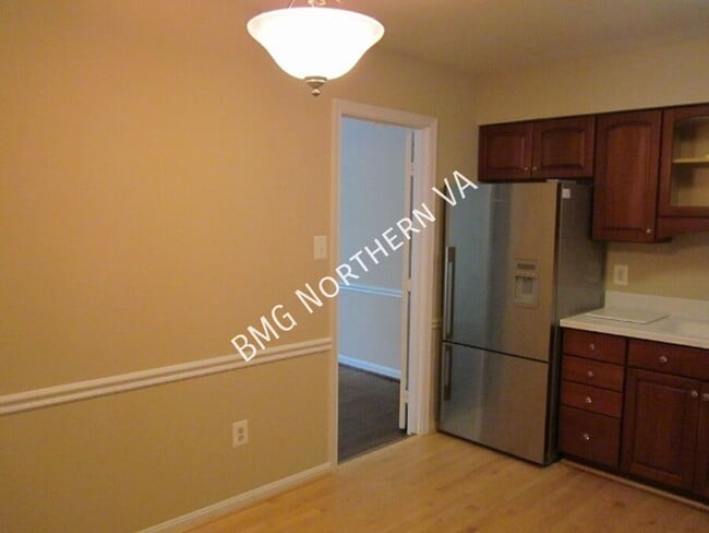 Building Photo - 1160 Wimbledon Dr