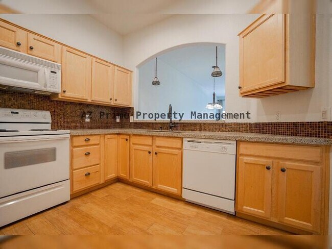 Building Photo - 4533 N 22nd St