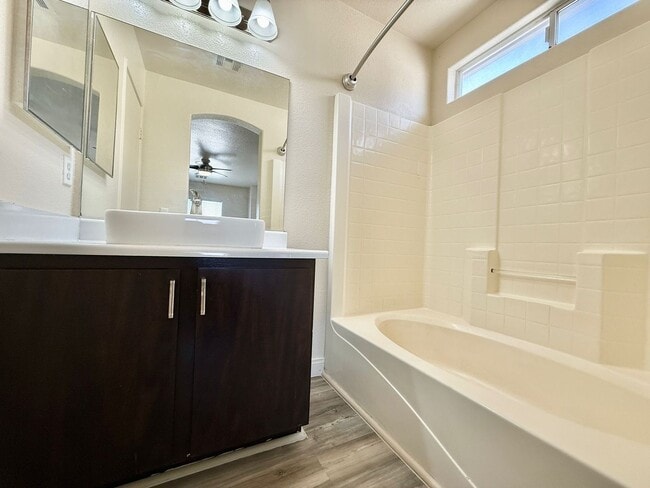 Building Photo - Stylishly Home in Gated Community – Minute...