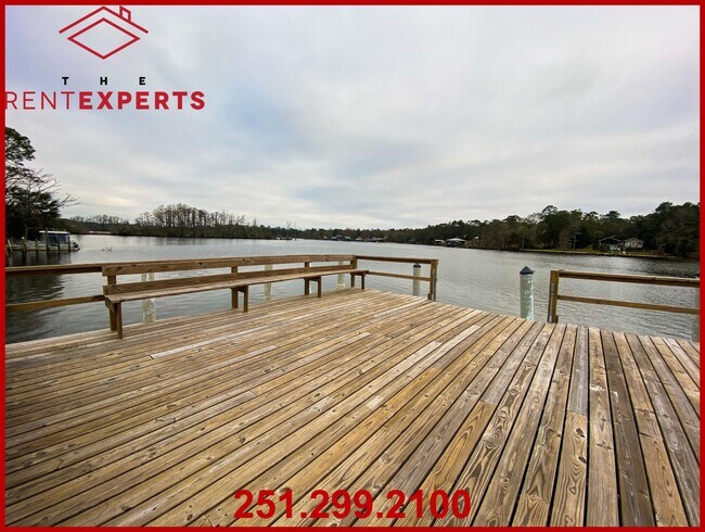 Building Photo - 232 Riverbend Dr