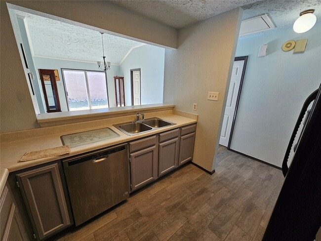 Building Photo - 8319 Wind Veil Dr