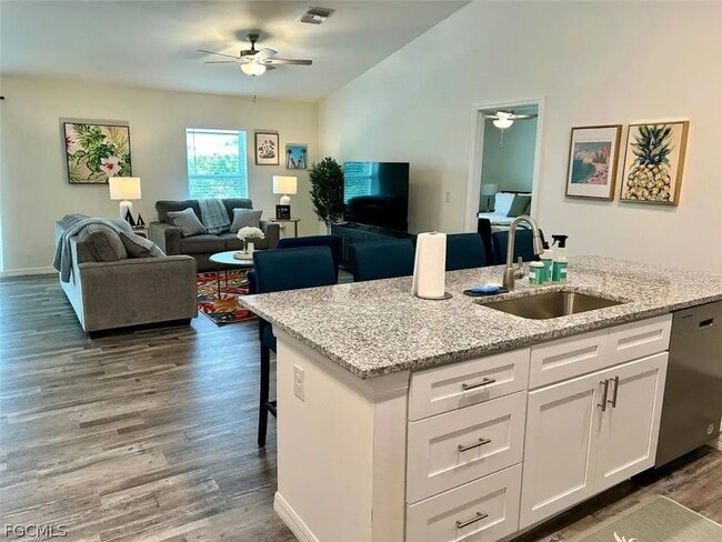 Building Photo - 2716 NW Embers Terrace