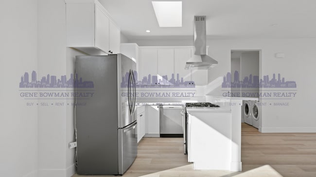 Building Photo - 6742 Waterman Ct