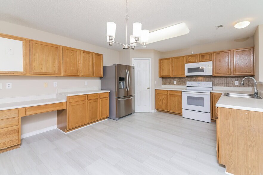 Building Photo - 1328 Marbank St
