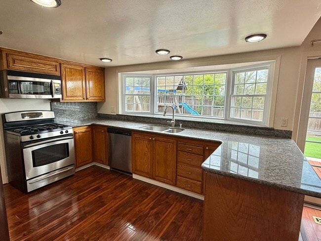 Building Photo - BERRYESSA - Beautiful 2 story home in desi...