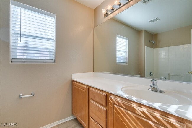 Building Photo - 5768 Mammoth Mountain St