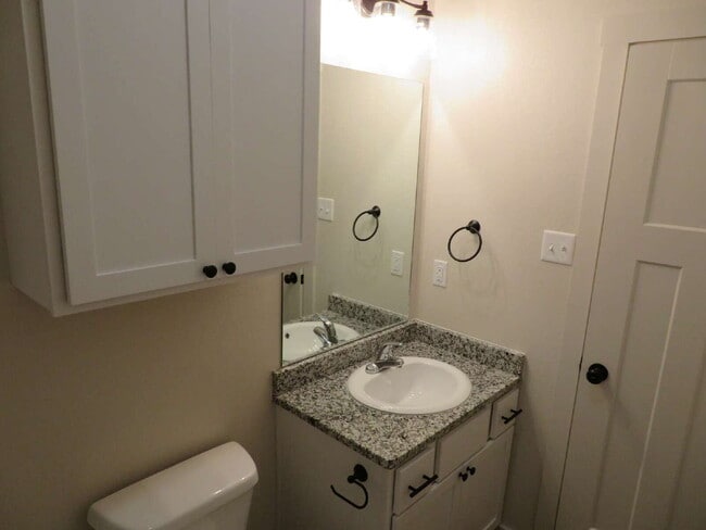 Building Photo - Beautiful Home Located Near Texas Tech University!