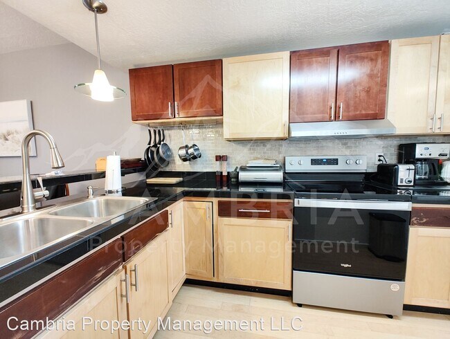 Building Photo - 2 br, 2 bath House - 4340 S Highland Drive...