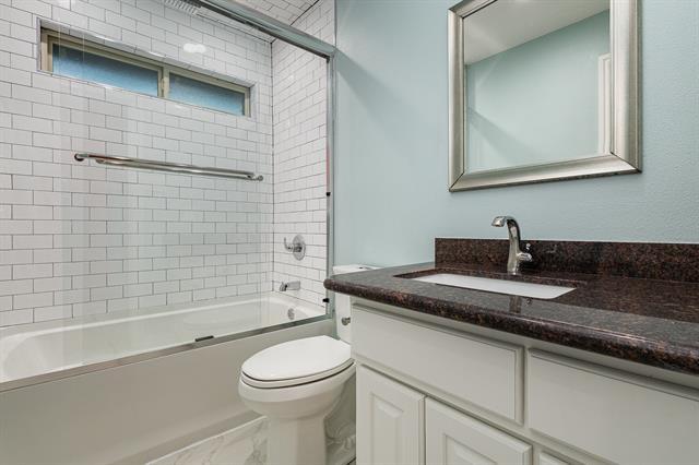 Building Photo - 425 Wolf Run Ct