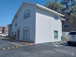 Building Photo - 5708 Townhouse Dr