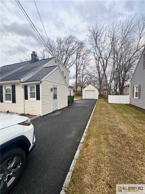 Building Photo - 39 Hillcrest Ave