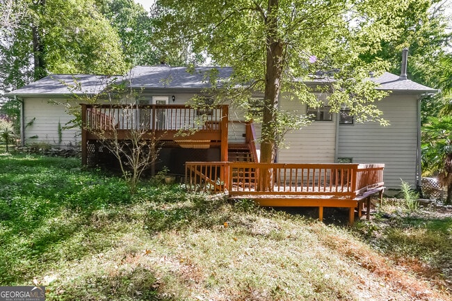 Building Photo - 208 Wildwood Dr