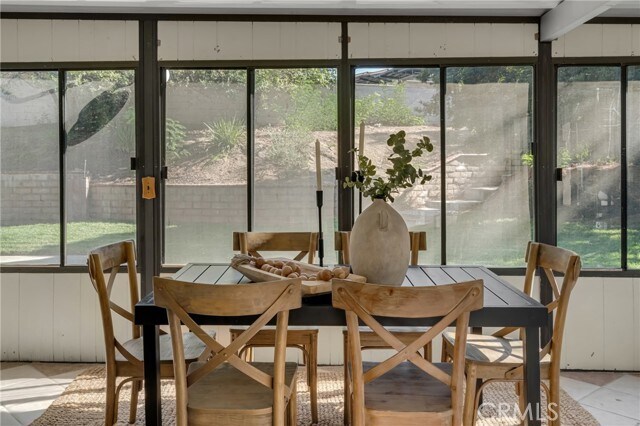 Building Photo - 5165 Pearblossom Dr