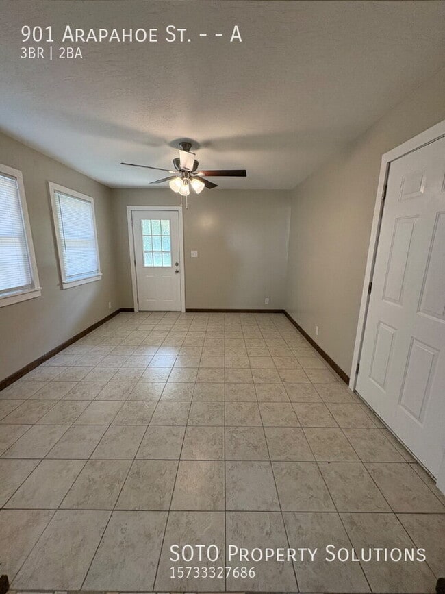 Building Photo - 901 Arapahoe Dr