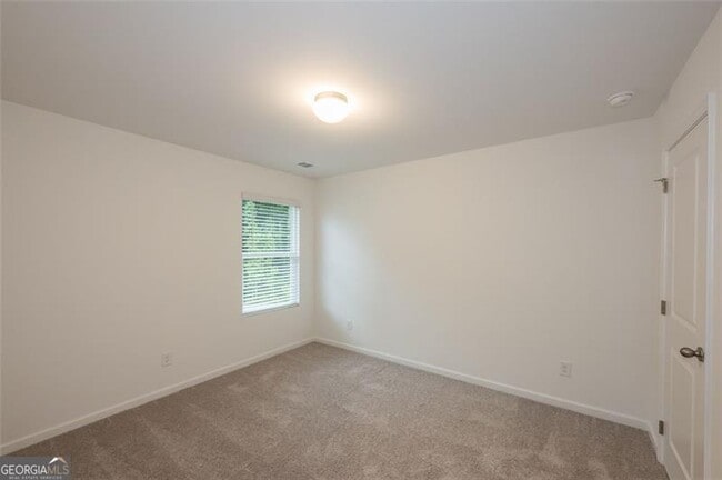 Building Photo - 182 Parkwood Dr