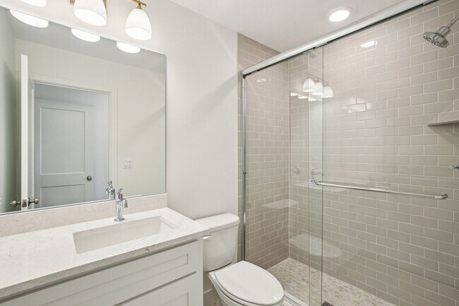 Building Photo - Main Street Townhomes