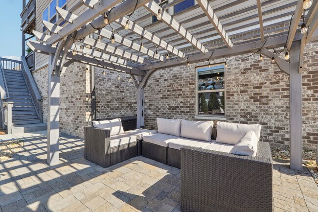 Building Photo - 4440 Croftshire Pl