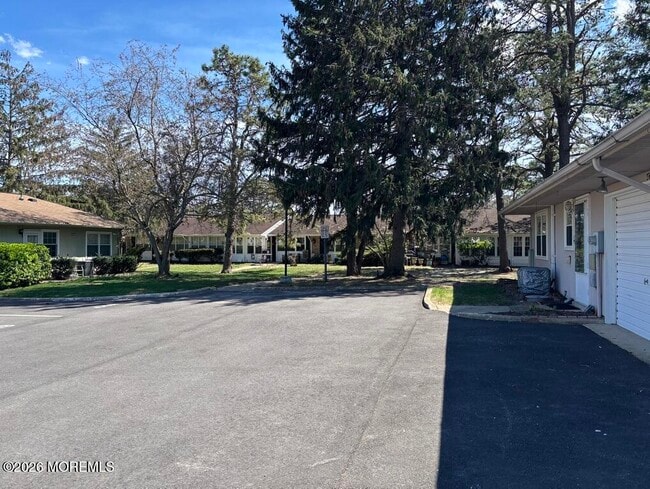 Building Photo - 43C Edinburgh Ln