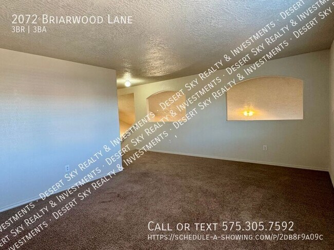 Building Photo - 2072 Briarwood Ln