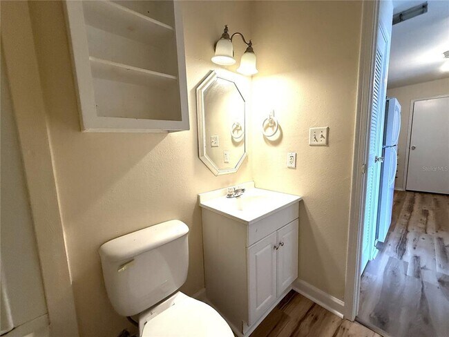 Building Photo - 1400 Gandy Blvd N