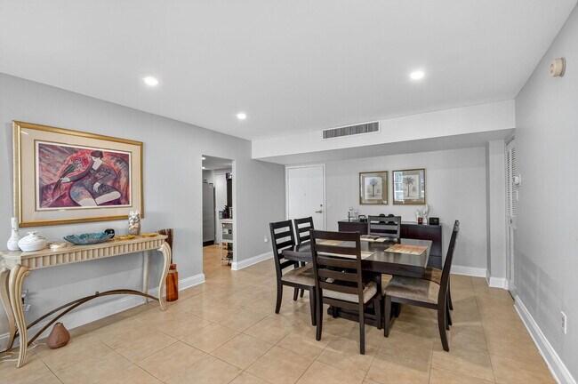 Building Photo - 3450 S Ocean Blvd