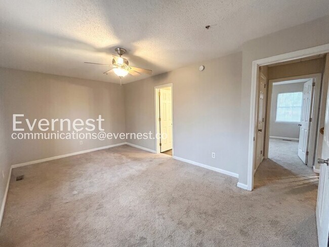 Building Photo - 1588 King James Dr