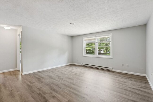 Building Photo - 39 Smithwheel Rd