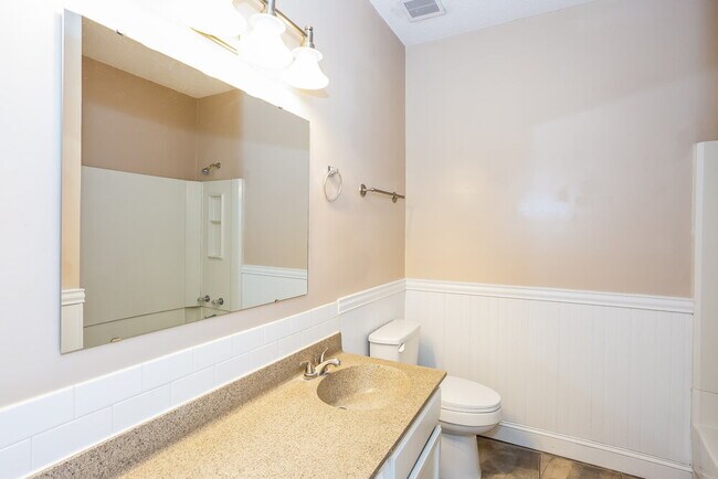 Building Photo - 13409 Baker Mills Rd