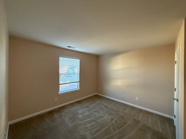 Building Photo - 134 Ashton Dr