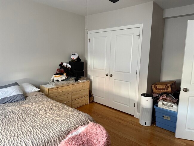 Building Photo - 16 Hudson St