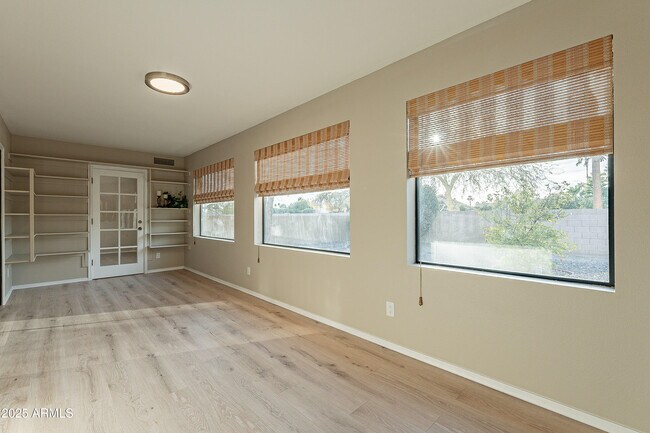 Building Photo - 25822 S Boxwood Dr