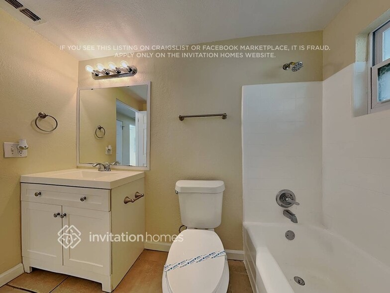 Building Photo - 219 Flamingo Dr