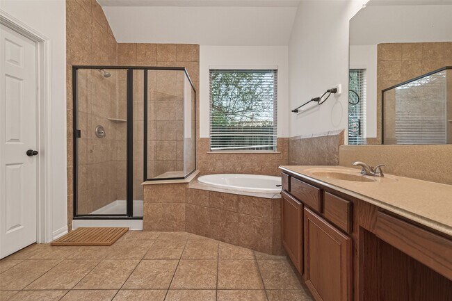 Building Photo - 16131 Keystone Ridge Ln