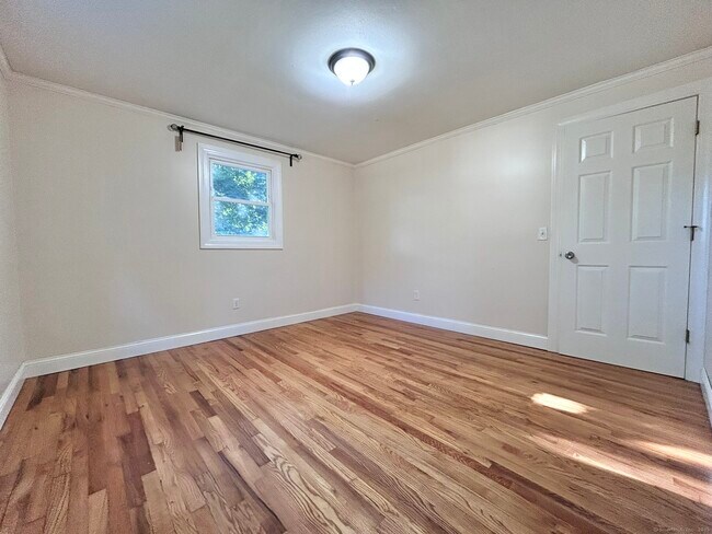 Building Photo - 39 Virginia Rd