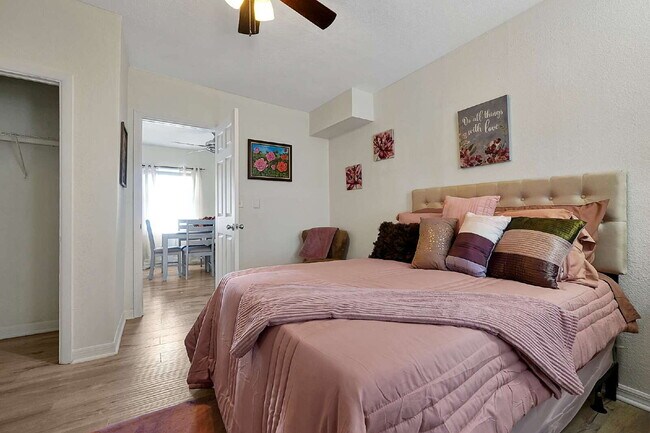 Building Photo - Prime Haines City Location | Move-In Ready 2BD/1BA Minutes from Hwy 27 | Section 8 Welcome