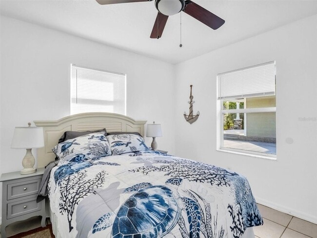 Building Photo - 103 W Park St